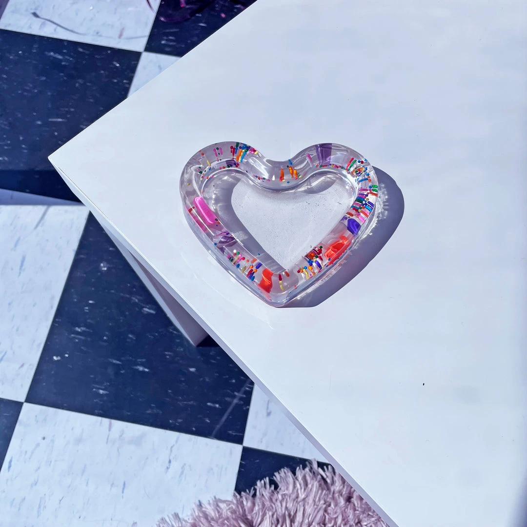 Burning Love Pill Heart Ash Tray Accessories 10 Burning Love Pill Heart Ash Tray Accessories
