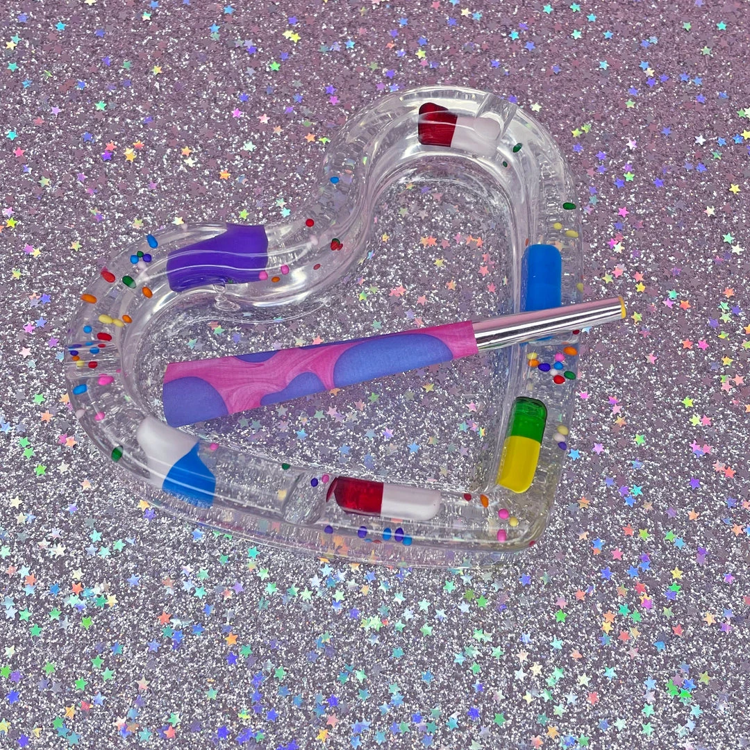 Burning Love Pill Heart Ash Tray Accessories 9 Burning Love Pill Heart Ash Tray Accessories