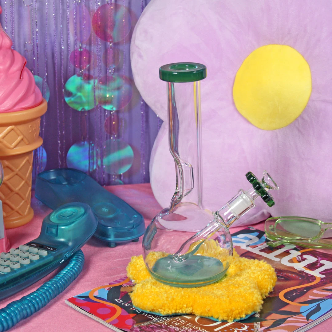 Burning Love Get A Grip Bong- Jade Bongs 5 Burning Love Get A Grip Bong- Jade Bongs