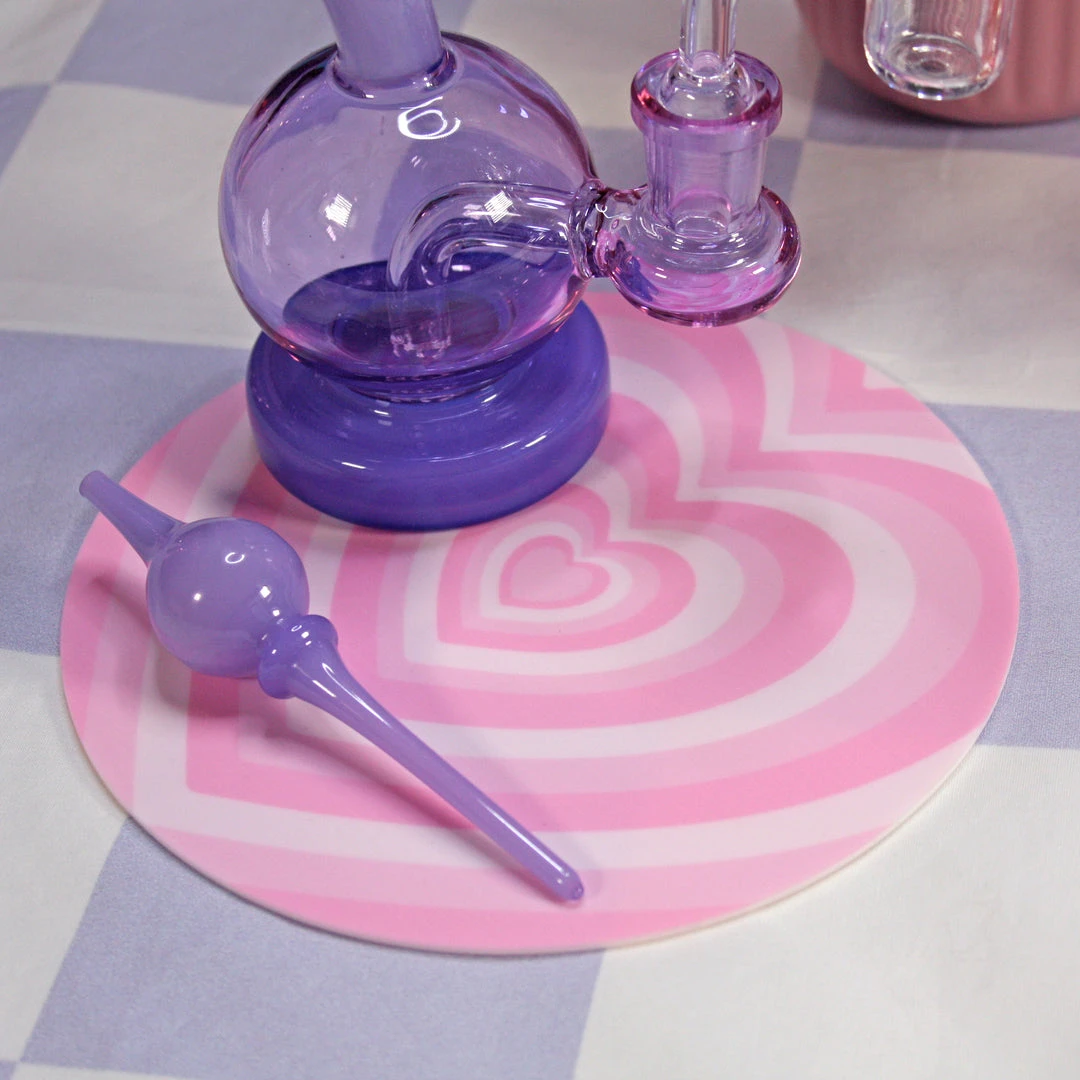 Shop Burning Love Hearts Heat Resistant Silicone Pad Concentrate Containers 5 Shop Burning Love Hearts Heat Resistant Silicone Pad Concentrate Containers