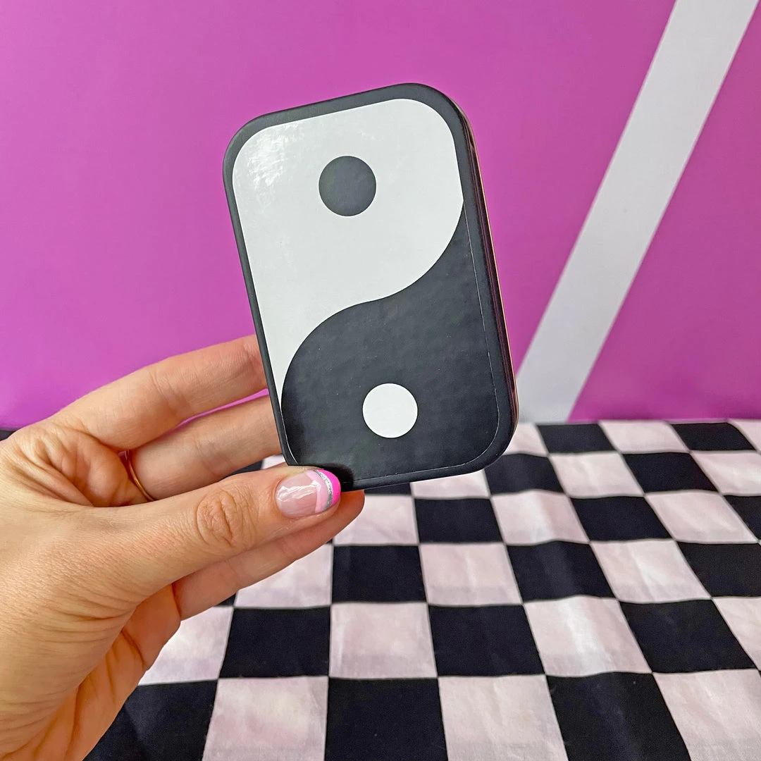 Shop Burning Love Yin Yang Smoking Kit 5 Shop Burning Love Yin Yang Smoking Kit