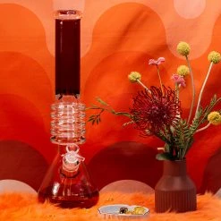 Burning Love 16" Daaaaamn! The Bong- Amber 18 Burning Love 16