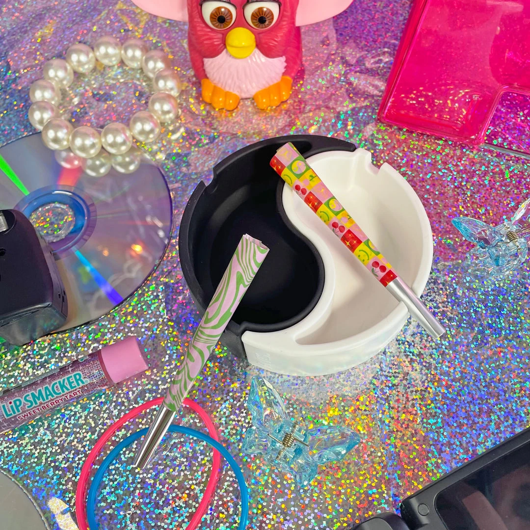 Burning Love Yin Yang Ash Tray 3 Burning Love Yin Yang Ash Tray