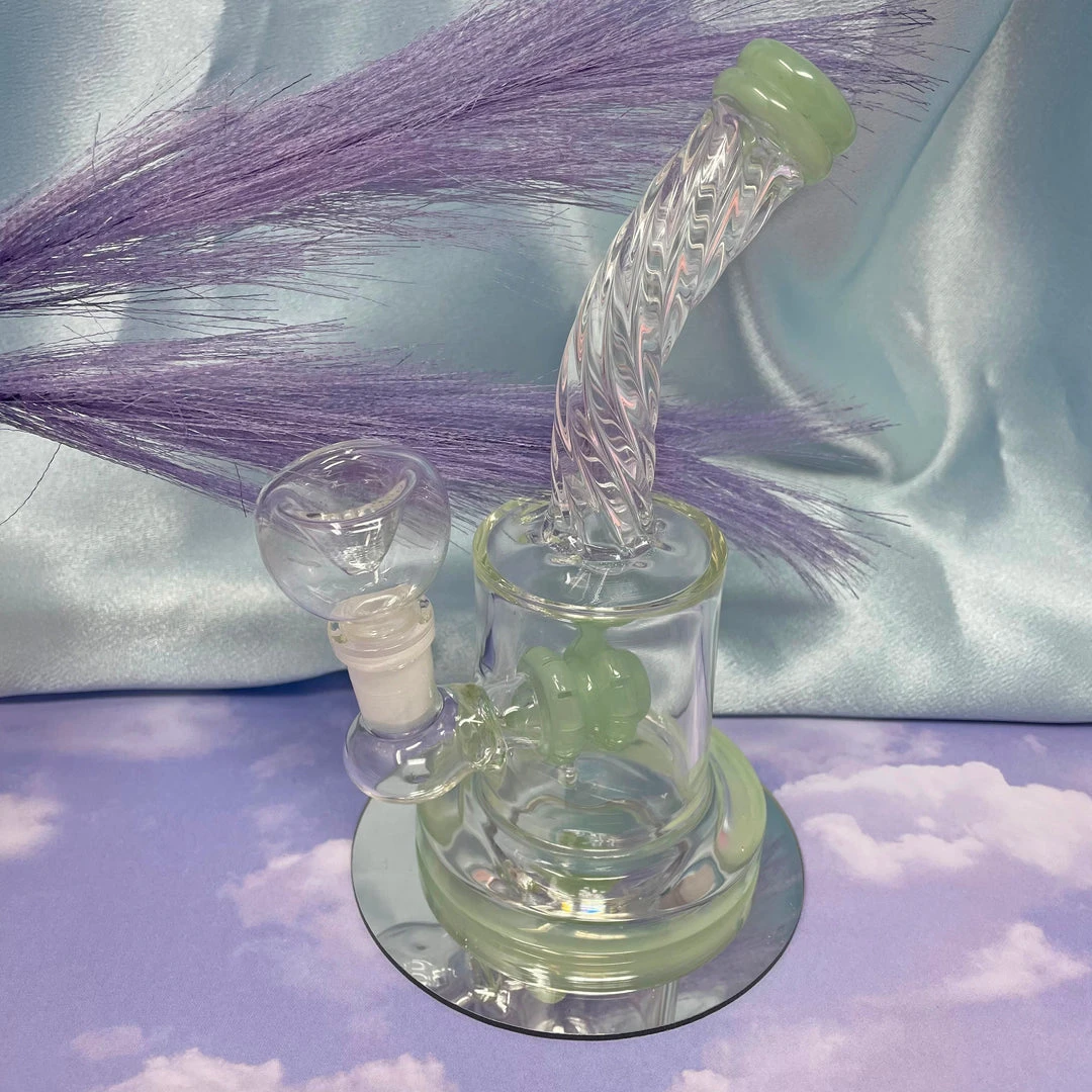 Burning Love Chic Water Pipe- Jade Pipes 3 Burning Love Chic Water Pipe- Jade Pipes