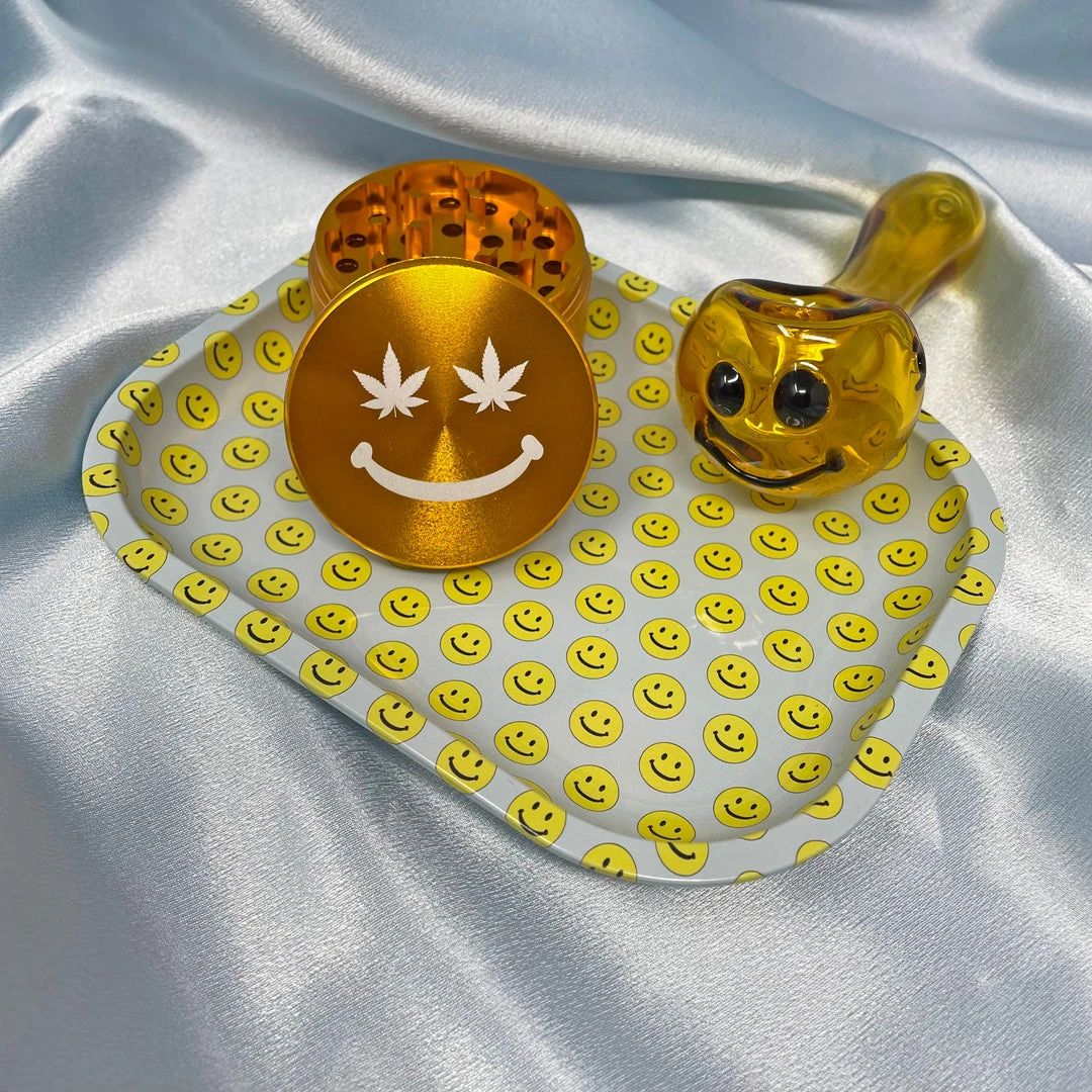 Burning Love Smiley Pipe 10 Burning Love Smiley Pipe