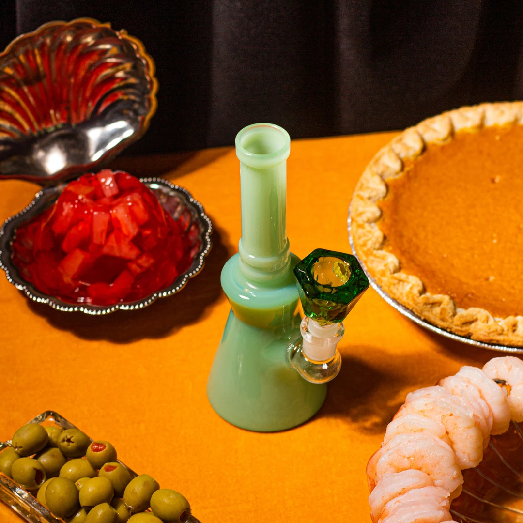 Burning Love Emerald Water Pipe Bongs 8 Burning Love Emerald Water Pipe Bongs