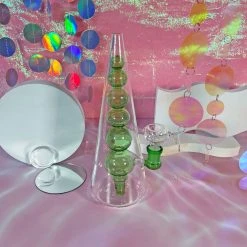 Burning Love Bubble Vase Water Pipe- Green Bongs