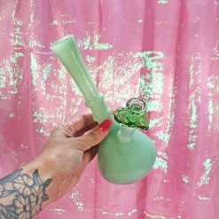 Burning Love Bongs Love Potion Water Pipe- Jade