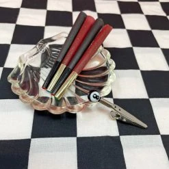 Shop Burning Love Joint Accessories 8 Ball J Clip