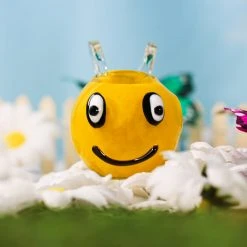 Burning Love Bumble Bee Pipe Pipes