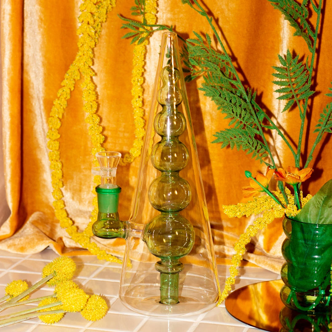 Burning Love Bubble Vase Water Pipe- Green Bongs 6 Burning Love Bubble Vase Water Pipe- Green Bongs