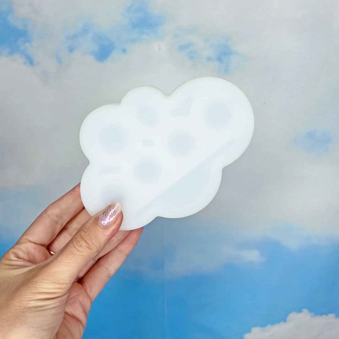 Burning Love Cloud Silicone Container- White 11 Burning Love Cloud Silicone Container- White