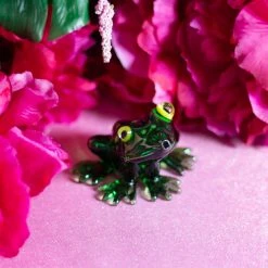 Burning Love Frog Pipe Pipes