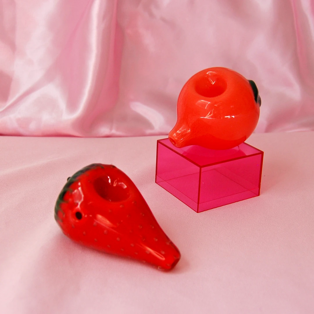 Burning Love Strawberry Fruit Pipe 5 Burning Love Strawberry Fruit Pipe