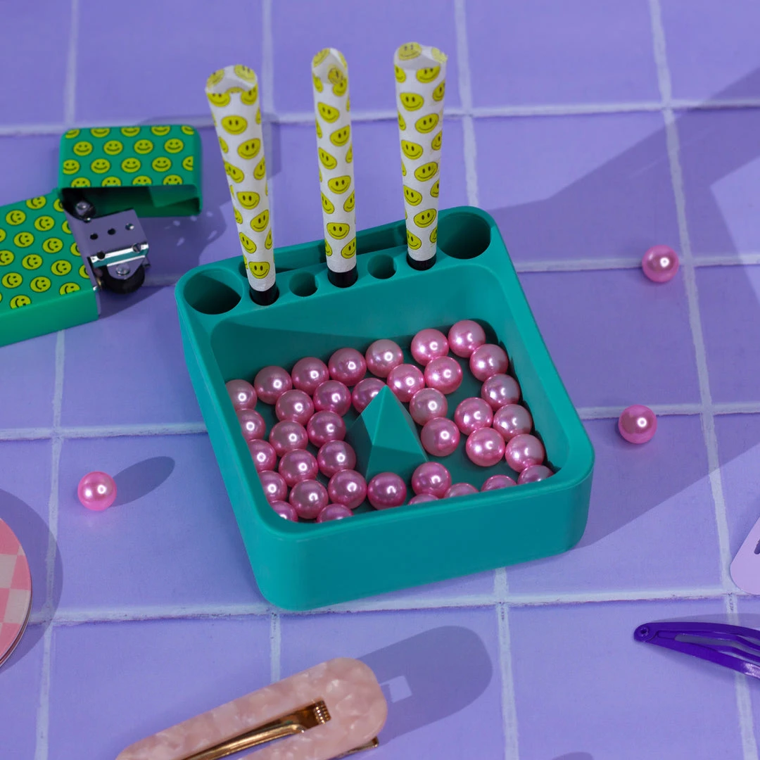 Burning Love Teal Silicone Debowler Ash Tray 7 Burning Love Teal Silicone Debowler Ash Tray