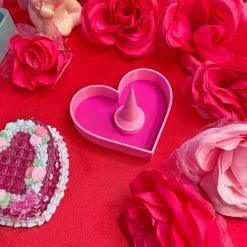 Burning Love Pink Heart Debowler Ash Tray Rolling Trays