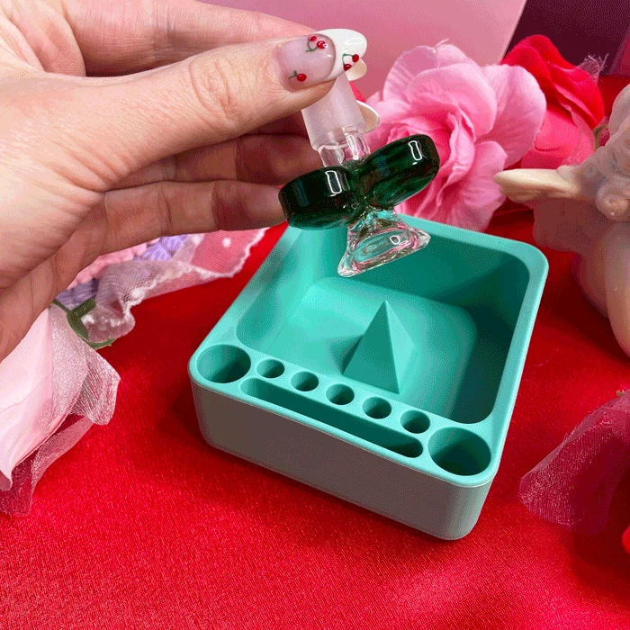 Burning Love Teal Silicone Debowler Ash Tray 3 Burning Love Teal Silicone Debowler Ash Tray